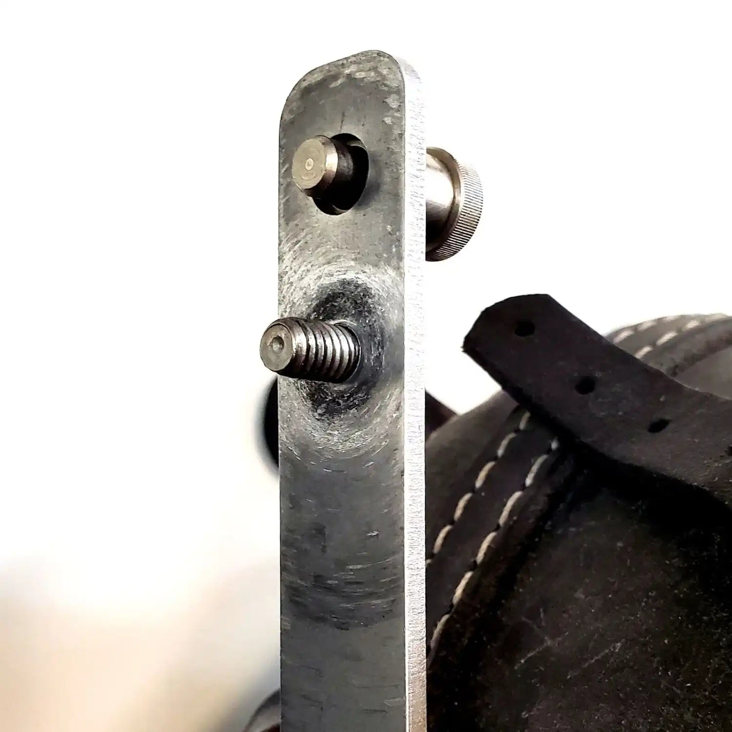 Knobs or Wingnuts for old style MSH